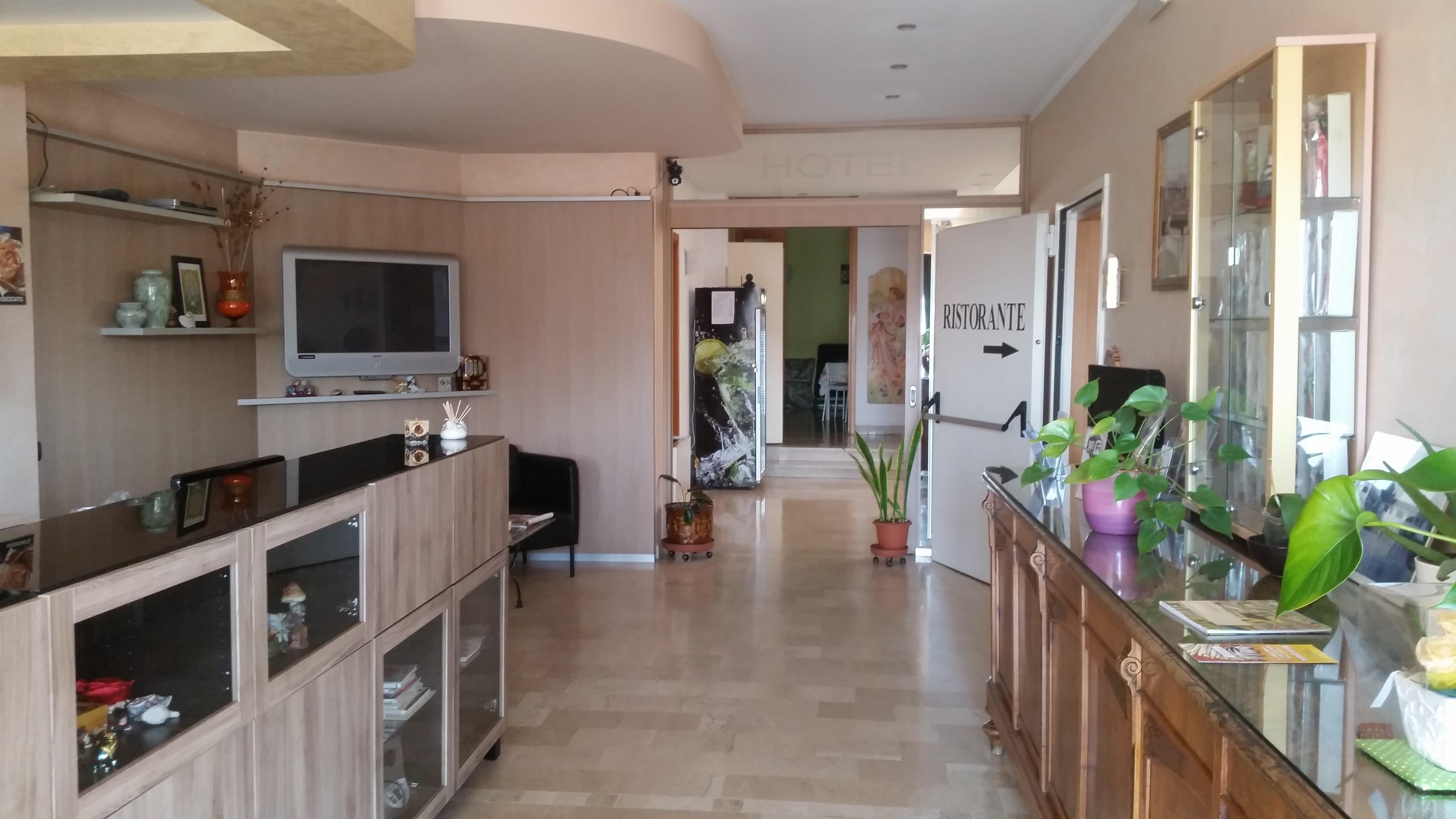 Le Colombelle Hotel SantʼAngelo Екстериор снимка