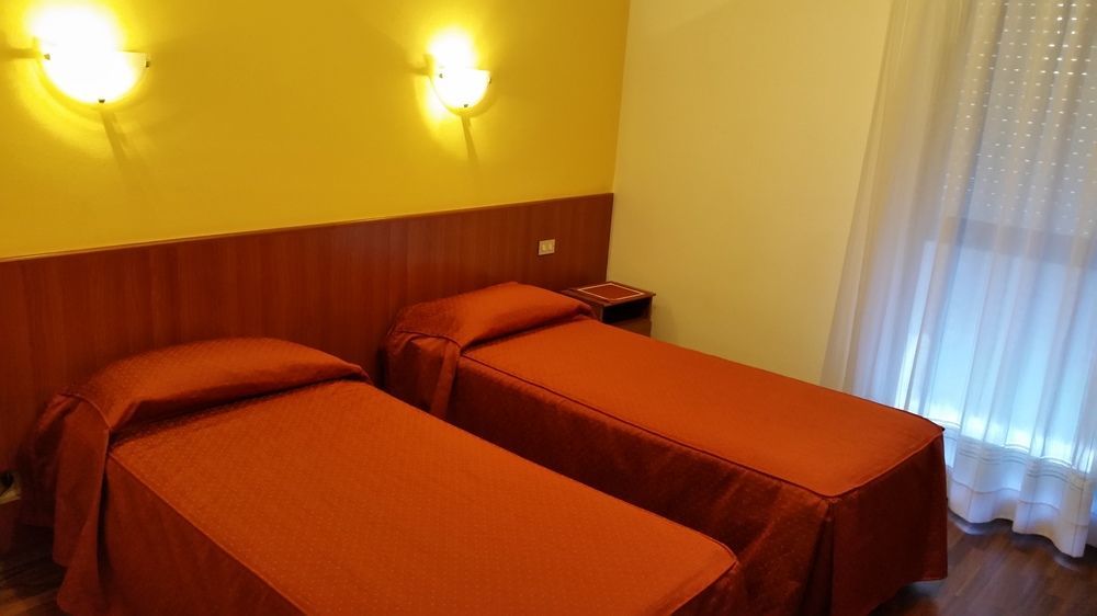 Le Colombelle Hotel SantʼAngelo Екстериор снимка